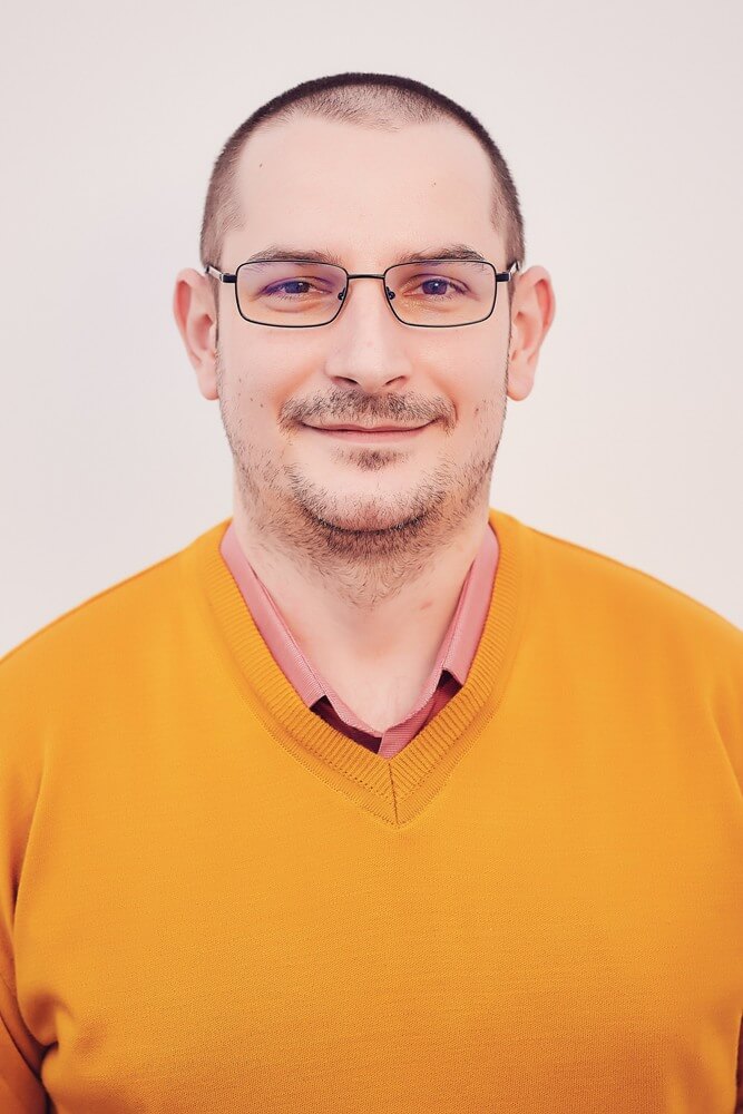 Dr. Dan Trofin