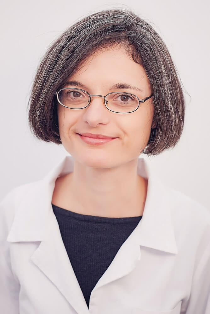 Dr. Eliza Simiraș