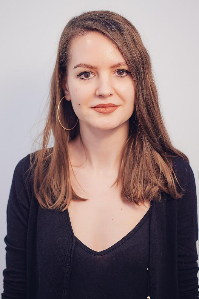 Dr. Diana Apopei